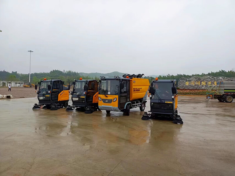 后掛清運車,四輪清運車,大功率掃地機,度假區(qū)掃地車